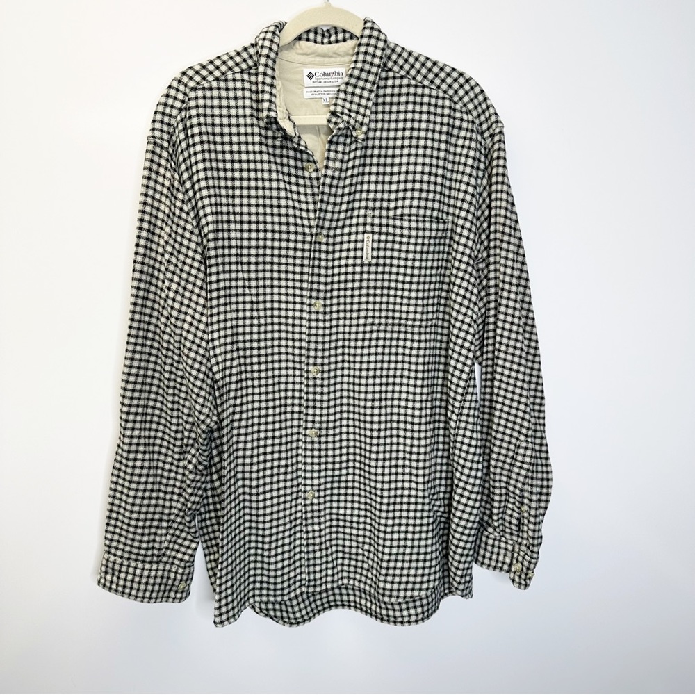 Columbia men’s plaid fleece button front shacket size XL